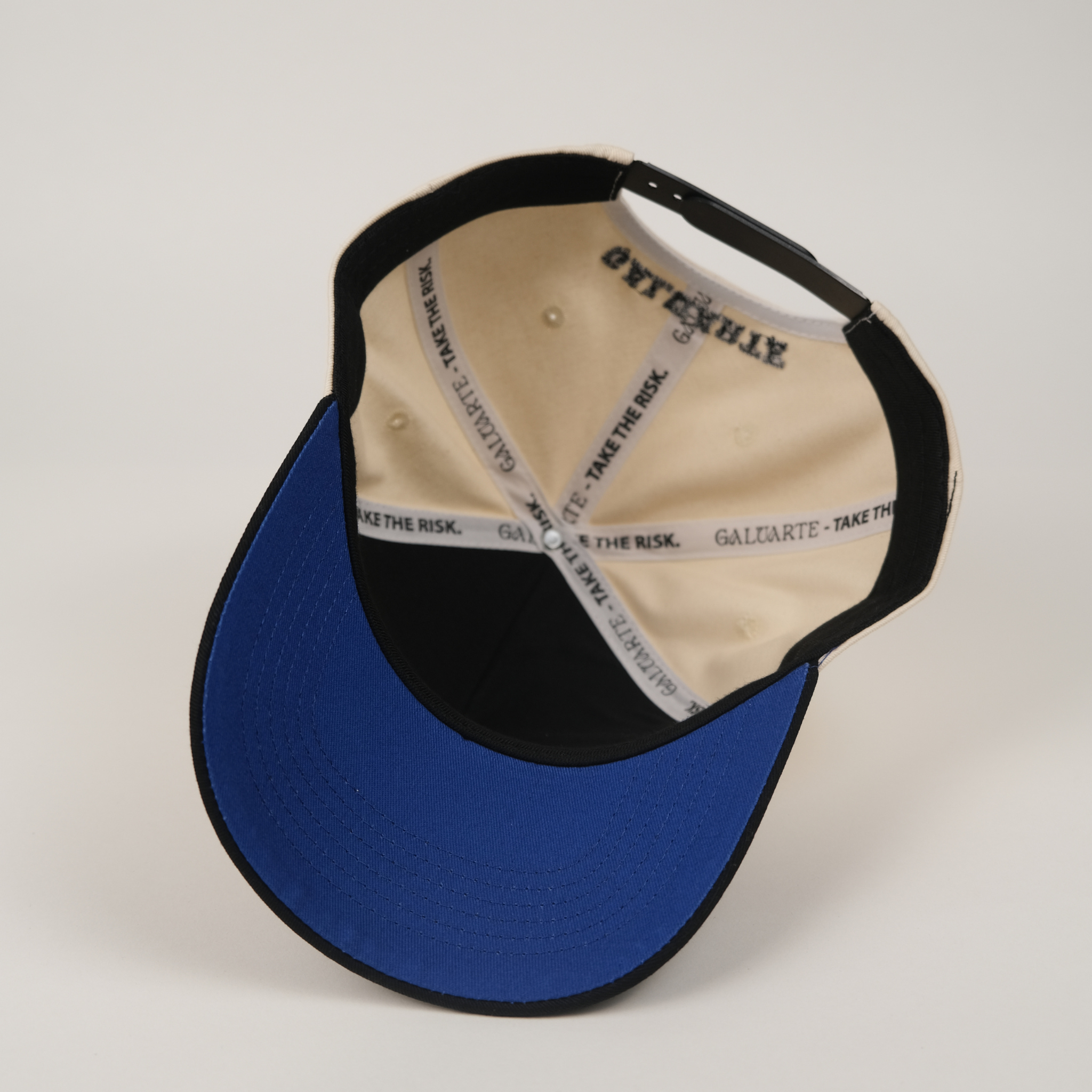 1493 Hat