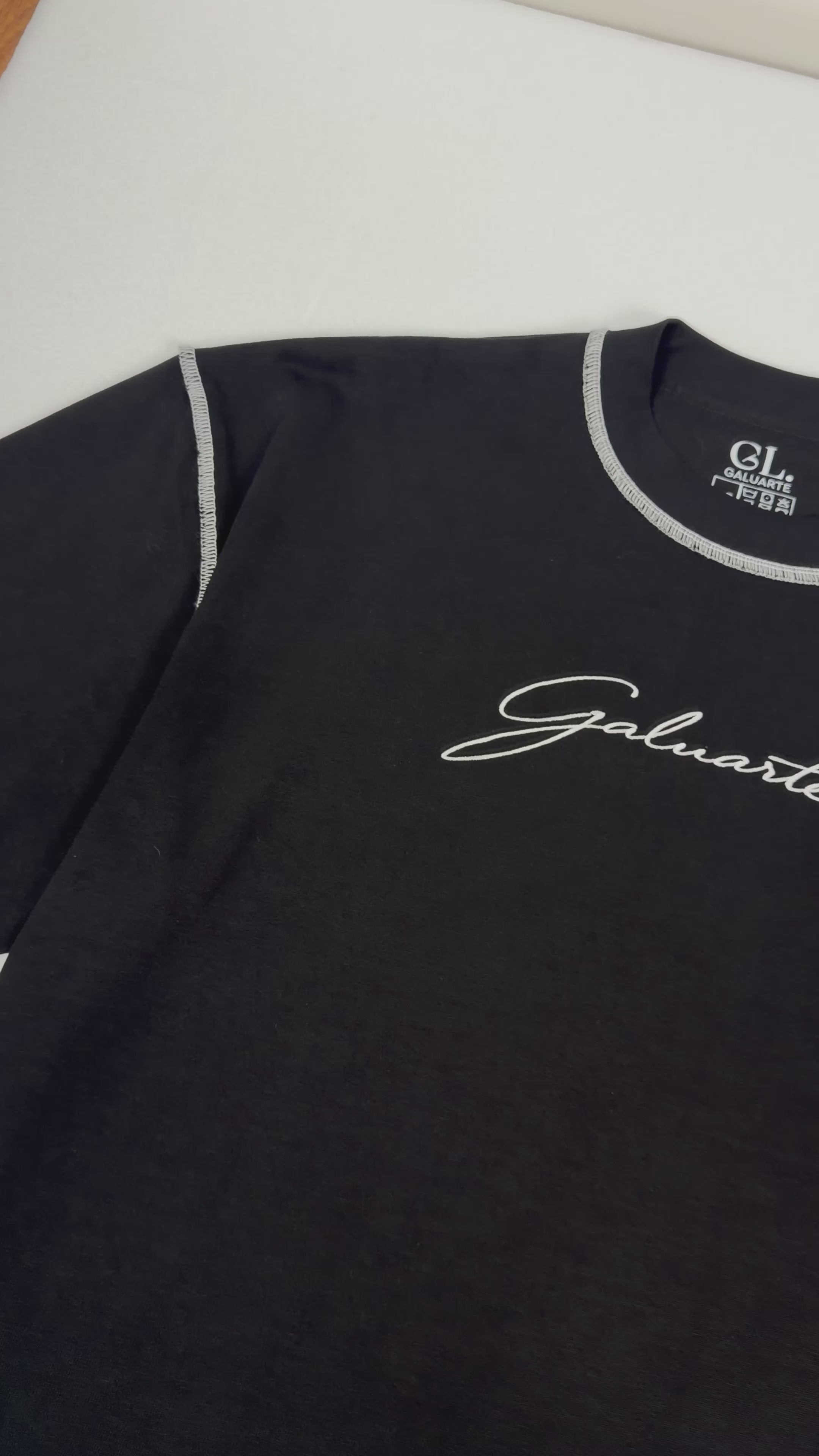 Signature Tee - Oversize