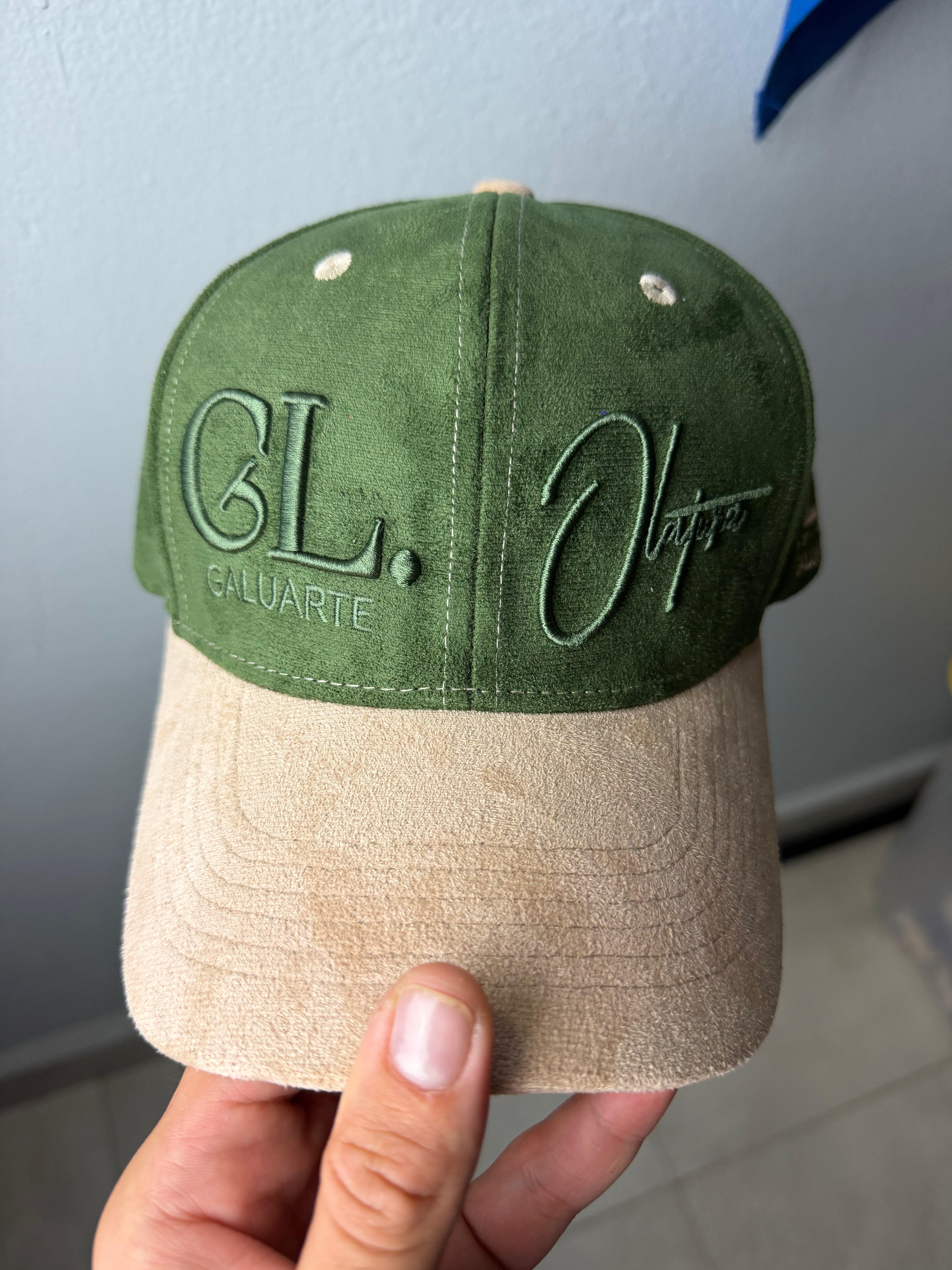 Boquerón Bay Green Palm/Sand Beige Suede Trucker Cap